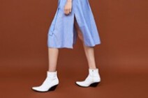 Schwingender Trenchcoat